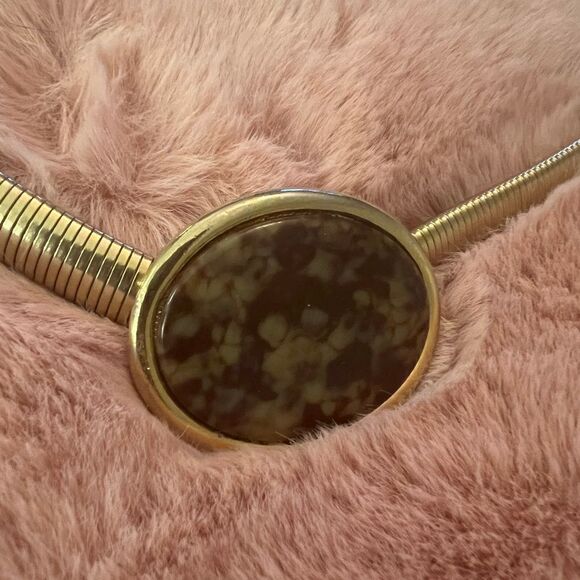 Vintage women’s Accesocraft NY Gold tone slinky belt w quartz like buckle. - Picture 1 of 6